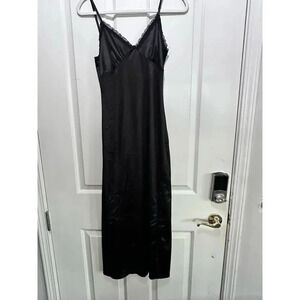 Liz & Sara Black V-Neck Lace Trim Midi Length Nightgown Size Medium